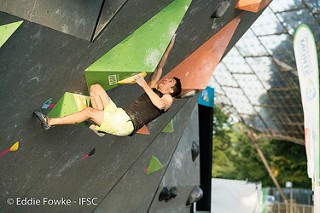 Chon moves closer to IFSC Bouldering World Cup title