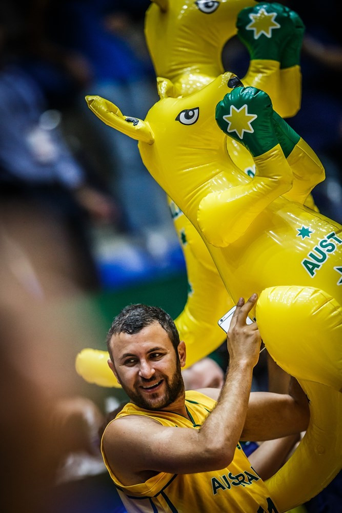 Booming start against New Zealand earns Australia place in FIBA Asia Cup final