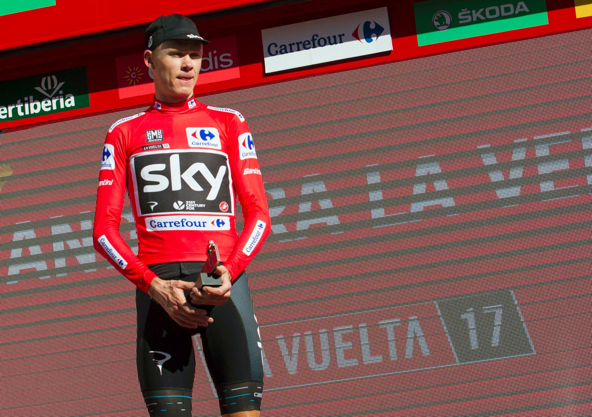 Chris Froome has kept hold of the leader's red jersey at the Vuelta a Espana ©Getty Images