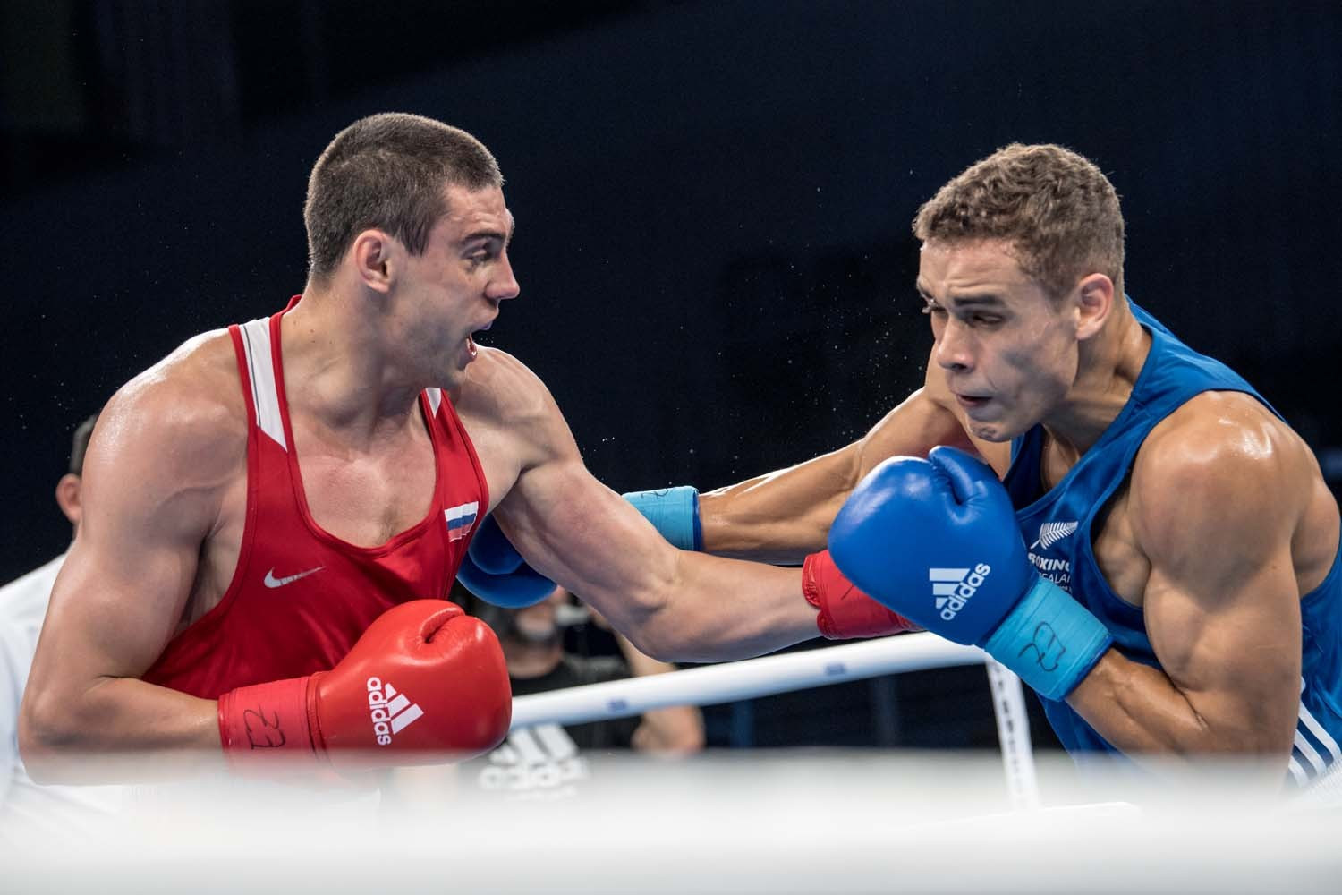World and Olympic heavyweight champion Evgeny Tishchenko of Russia saw off the challenge of New Zealand's David Nyika to progress through to the last four ©AIBA