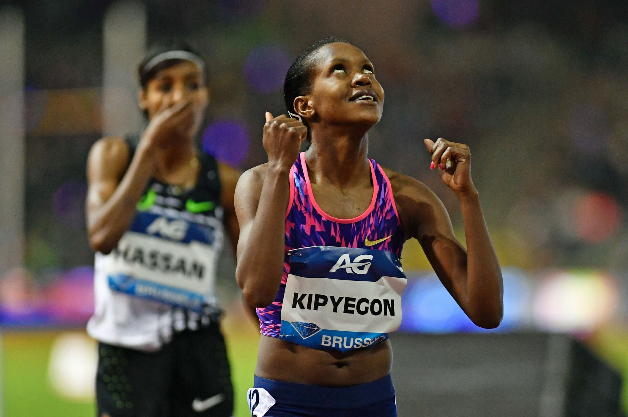 Kipyegon and Hassan light up Diamond League with 1,500m duel on night of power cut in Brussels