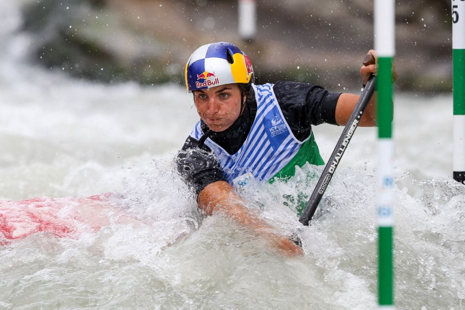 Jessica Fox won her third World Cup event of the season ©ICF
