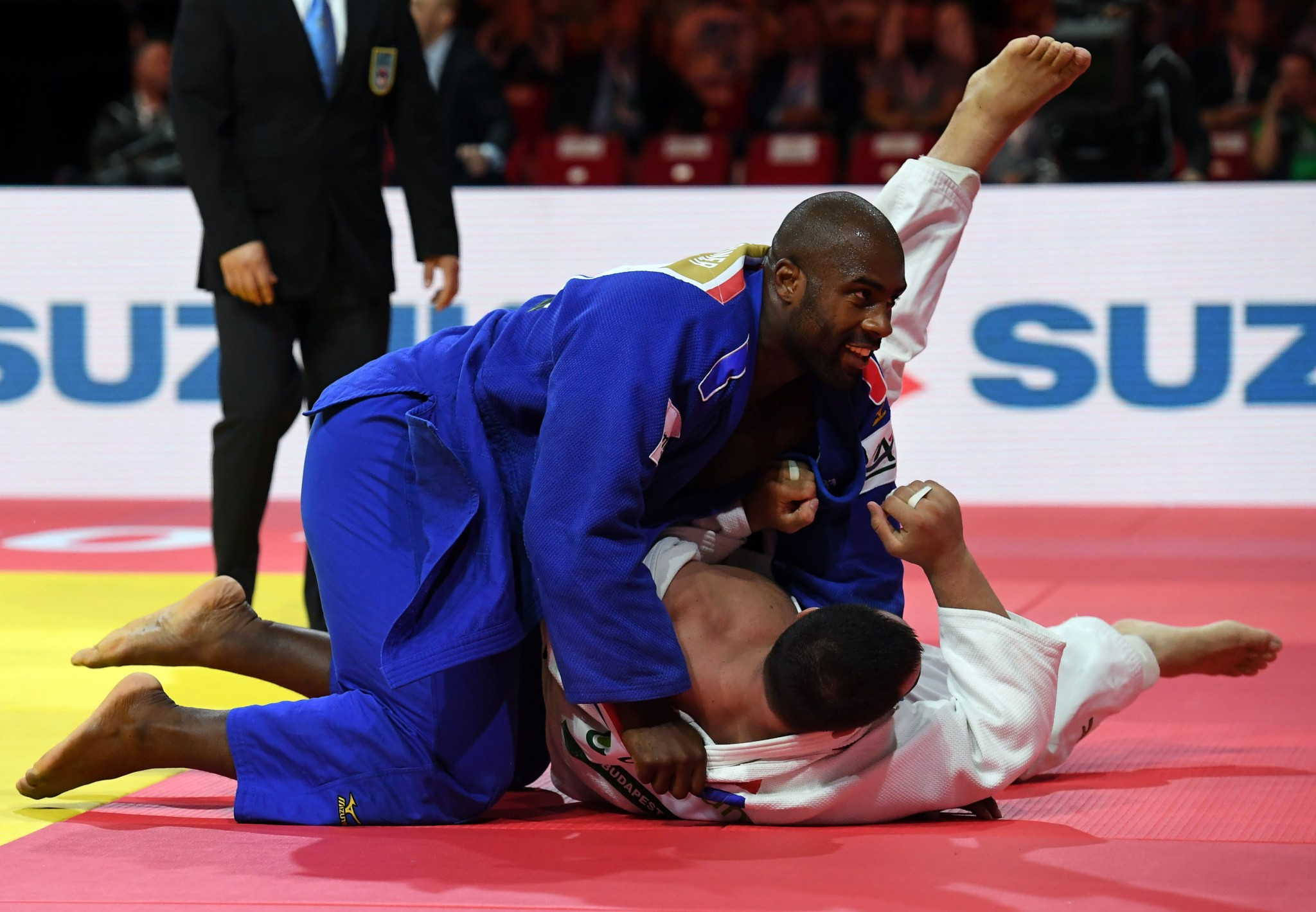 The French star secured his ninth world title with victory by ippon in the golden score period ©Getty Images