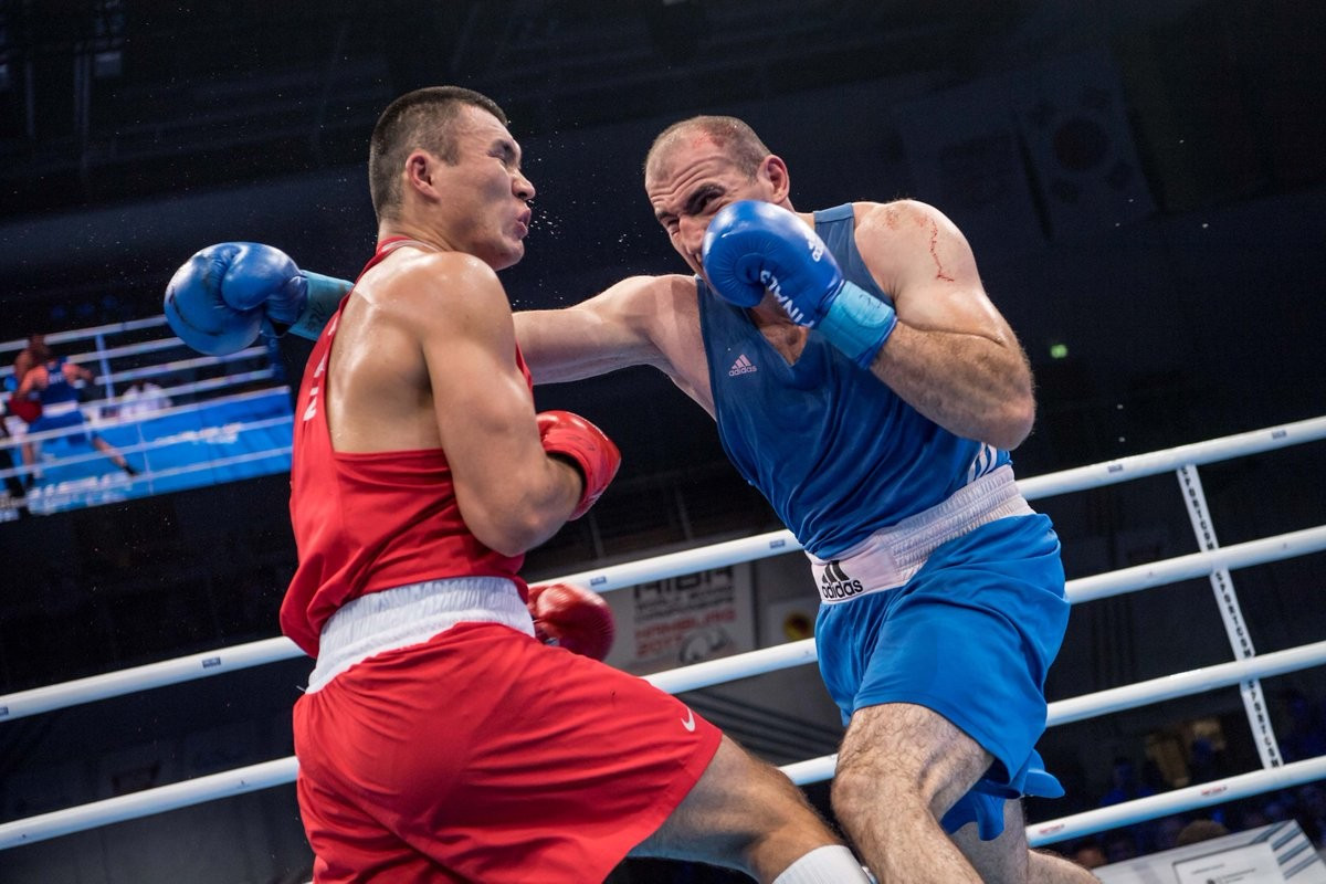 Azerbaijan's Mahammadrasul Majidov became a three-time super heavyweight world champion with a 4-1 success at the expense of Kazakhstan's Kamshybek Kunkabayev ©AIBA