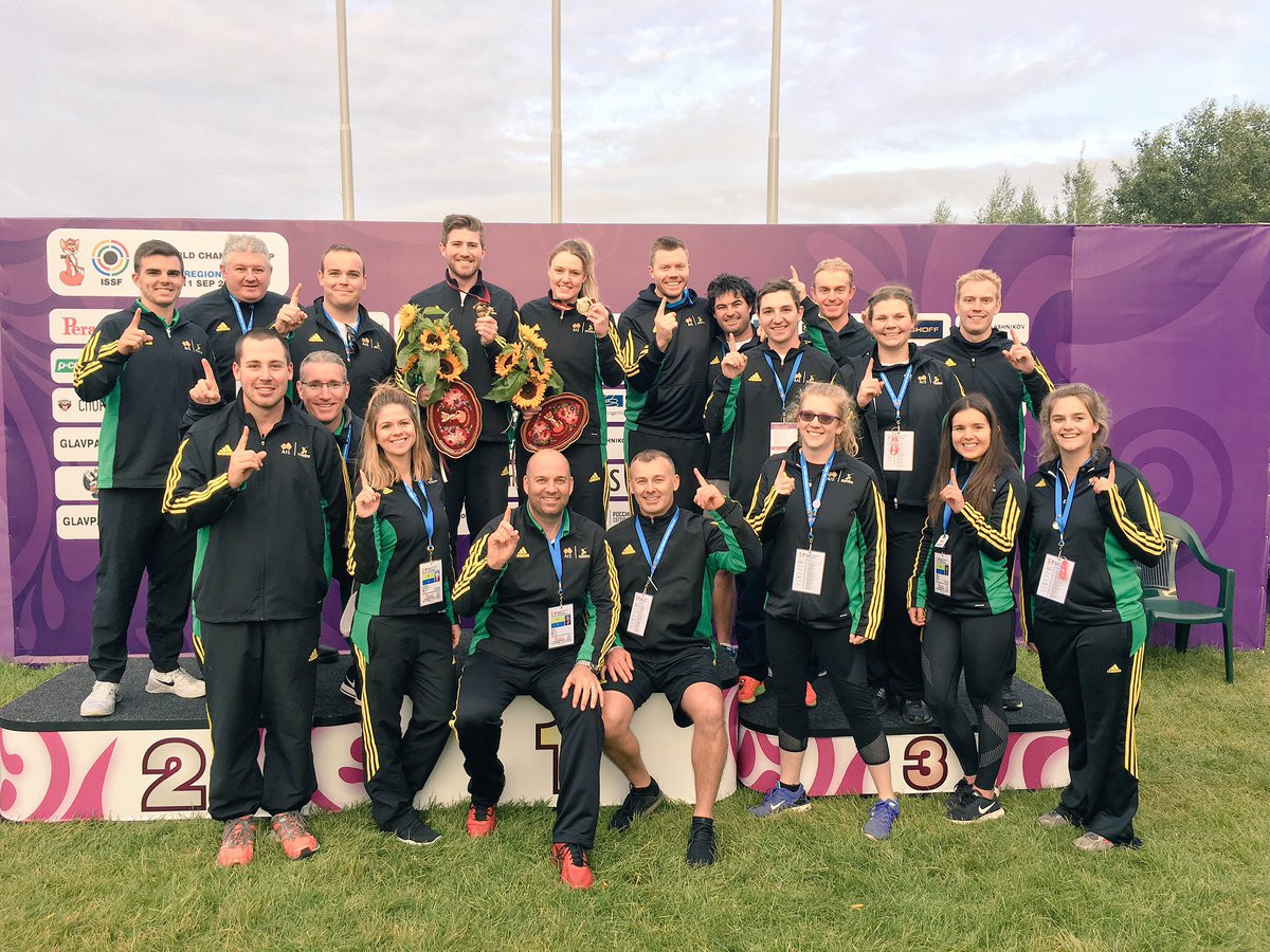 Australia's delegation celebrate their gold medal in Moscow ©ISSF
