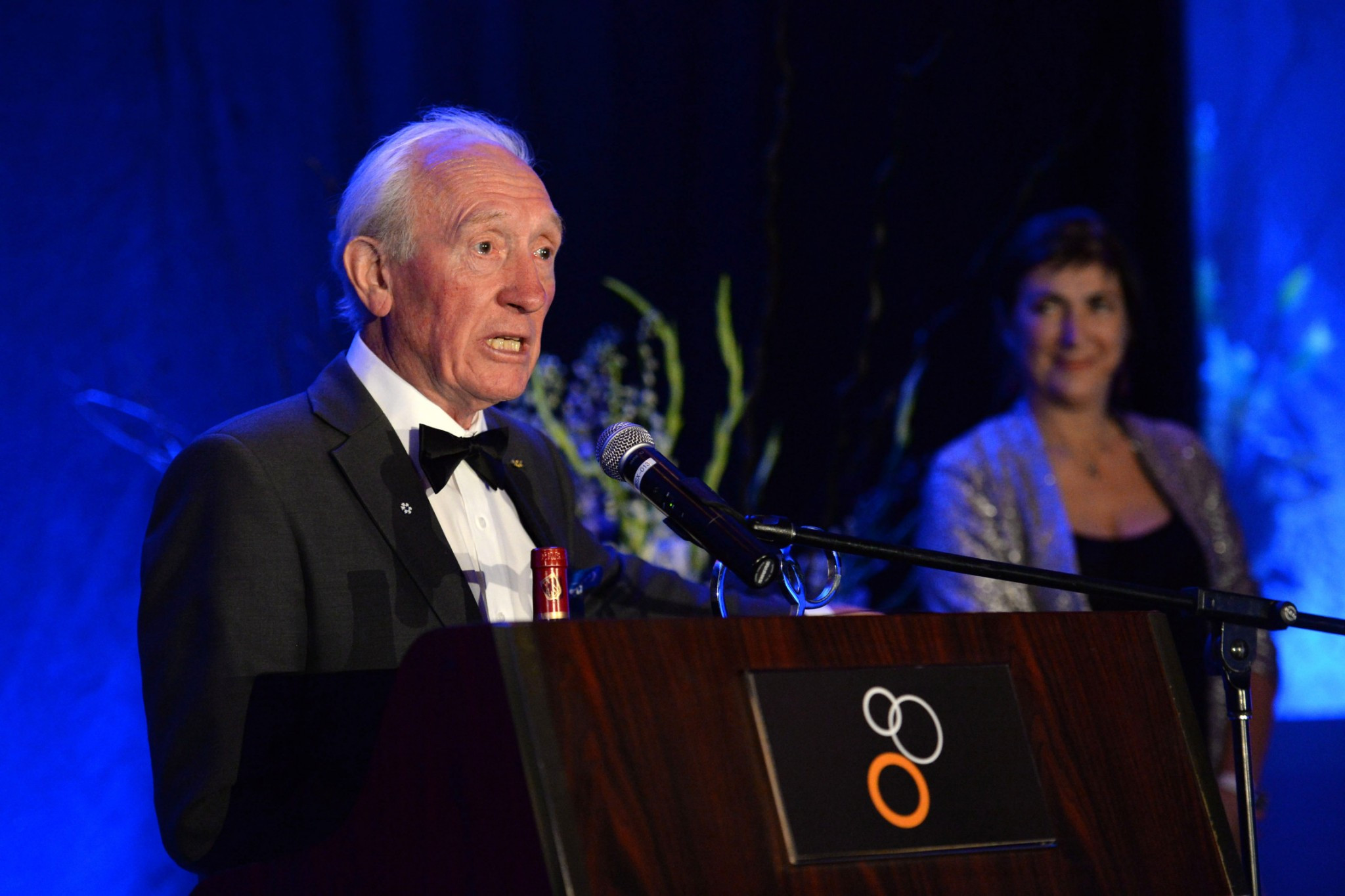 Les McDonald was inducted into the inaugural ITU Hall of Fame in 2014 when he was presented with a lifetime achievement award, including helping get triathlon on the Olympic programme ©ITU