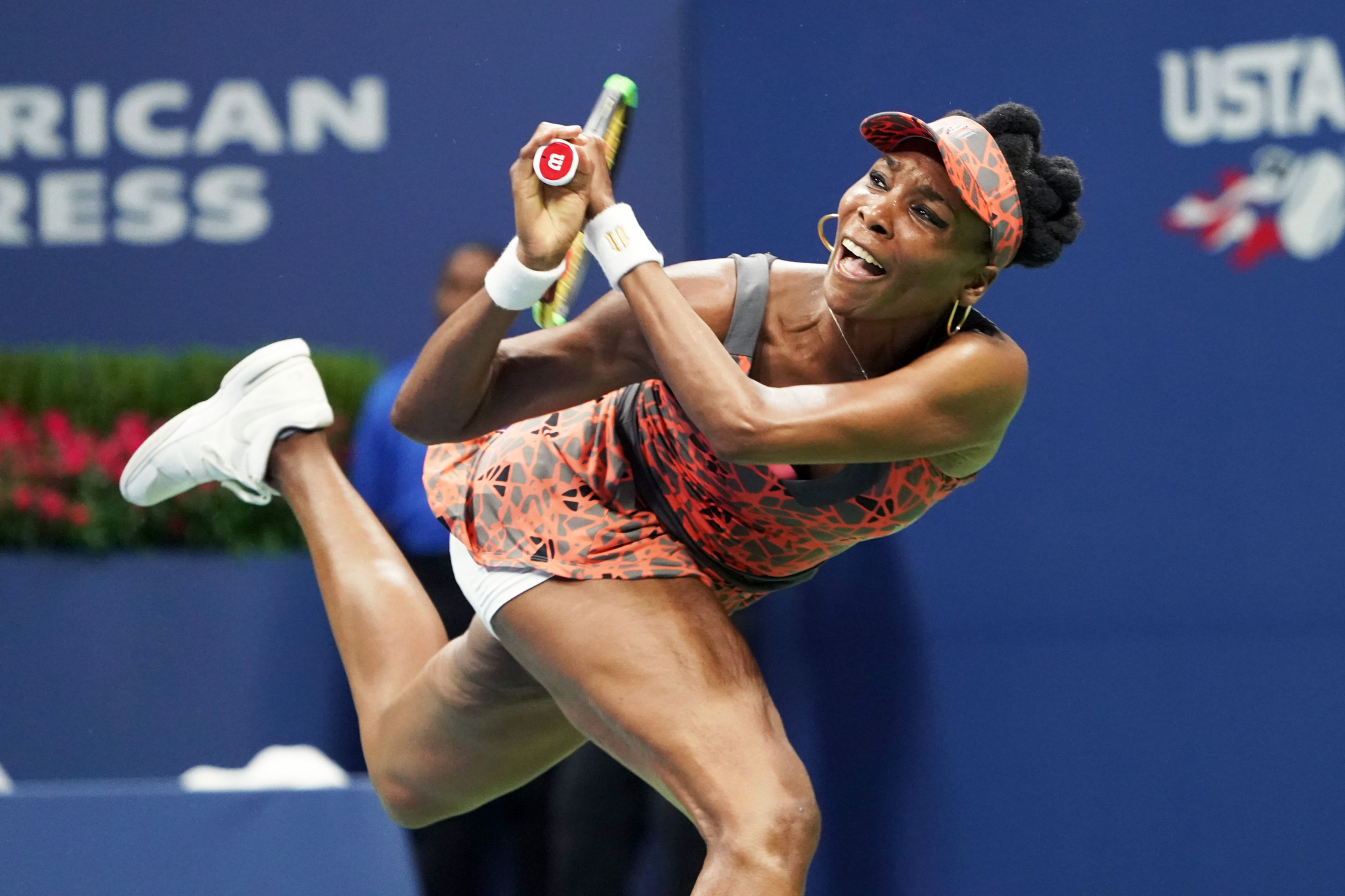Williams reaches US Open semi-finals after thrilling win over Kvitová 