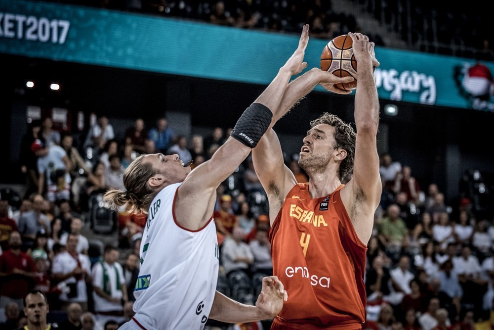 Pau Gasol, right, became the highest points scorer in EuroBasket history today ©FIBA