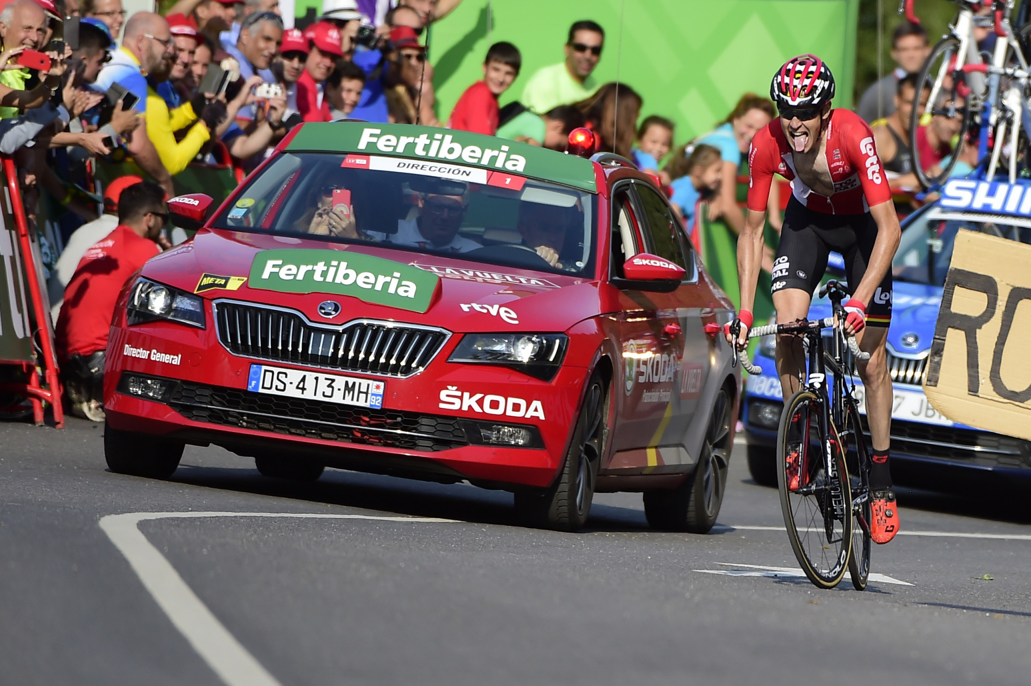 Armée triumphs on stage 18 as Froome pulls further clear at Vuelta a España