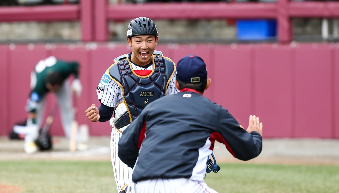 Japan also began their super round campaign with victory ©WBSC