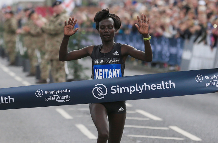 Kenya's Mary Keitany comes home to win a record-equalling third Great North Run title ©Getty Images