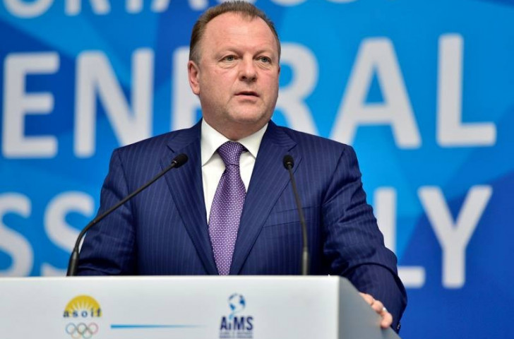 Marius Vizer launching his withering assault on the IOC during the General Assembly ©SportAccord Convention