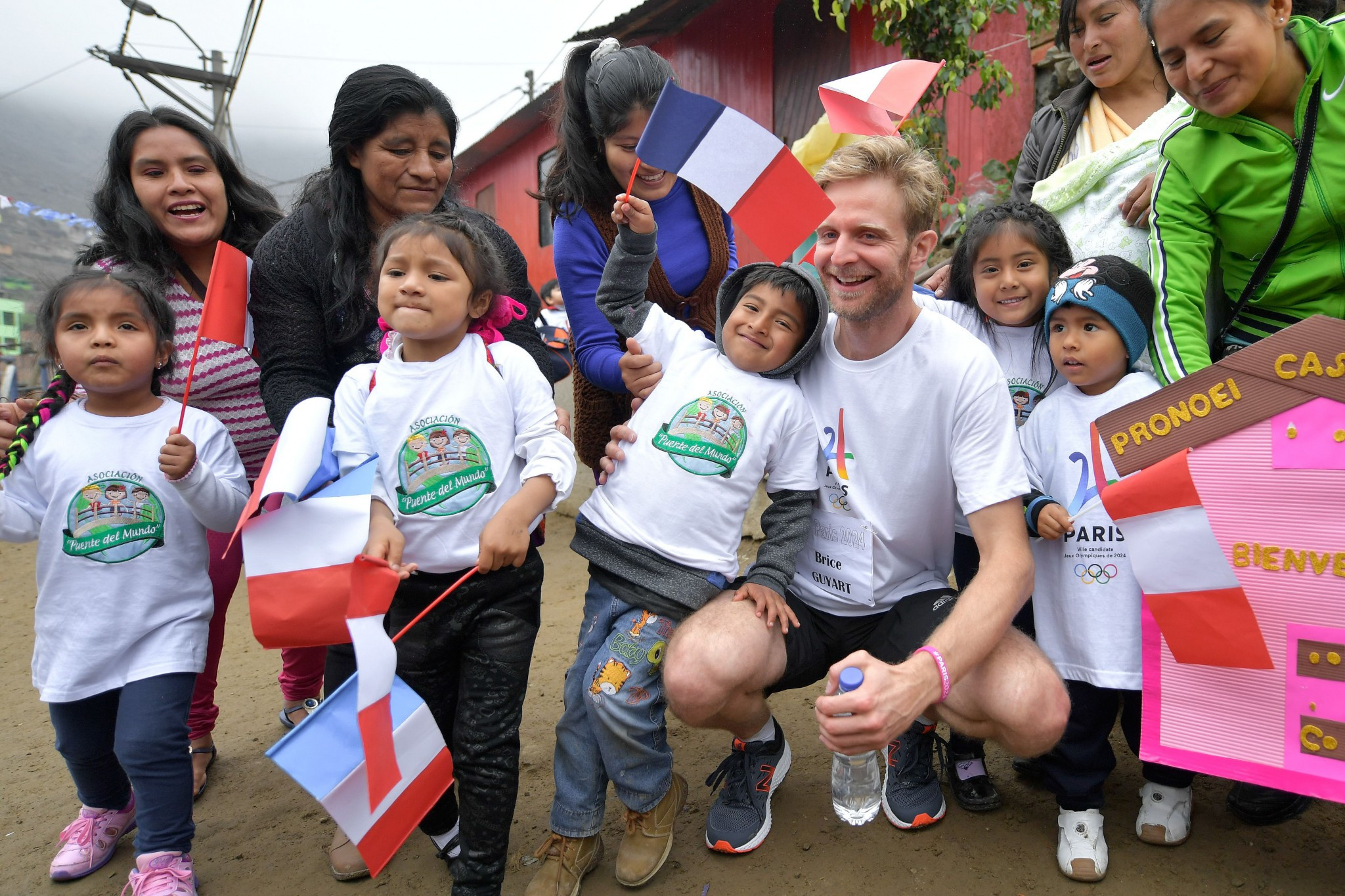 French athletes visited the humanitarian project in Lima ©Getty Images