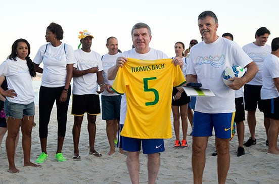 Thomas Bach was confident about preparations when speaking on the beach shortly after his arrival in Rio ©IOC/Ian Jones