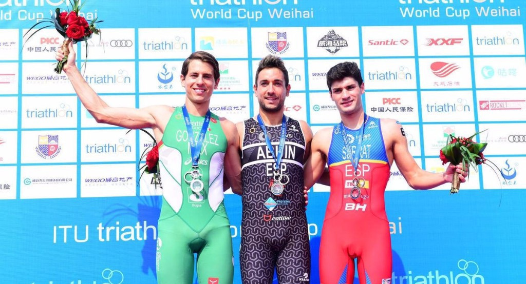 Uxio Abuin Ares earned victory in the men's race in China ©World Triathlon
