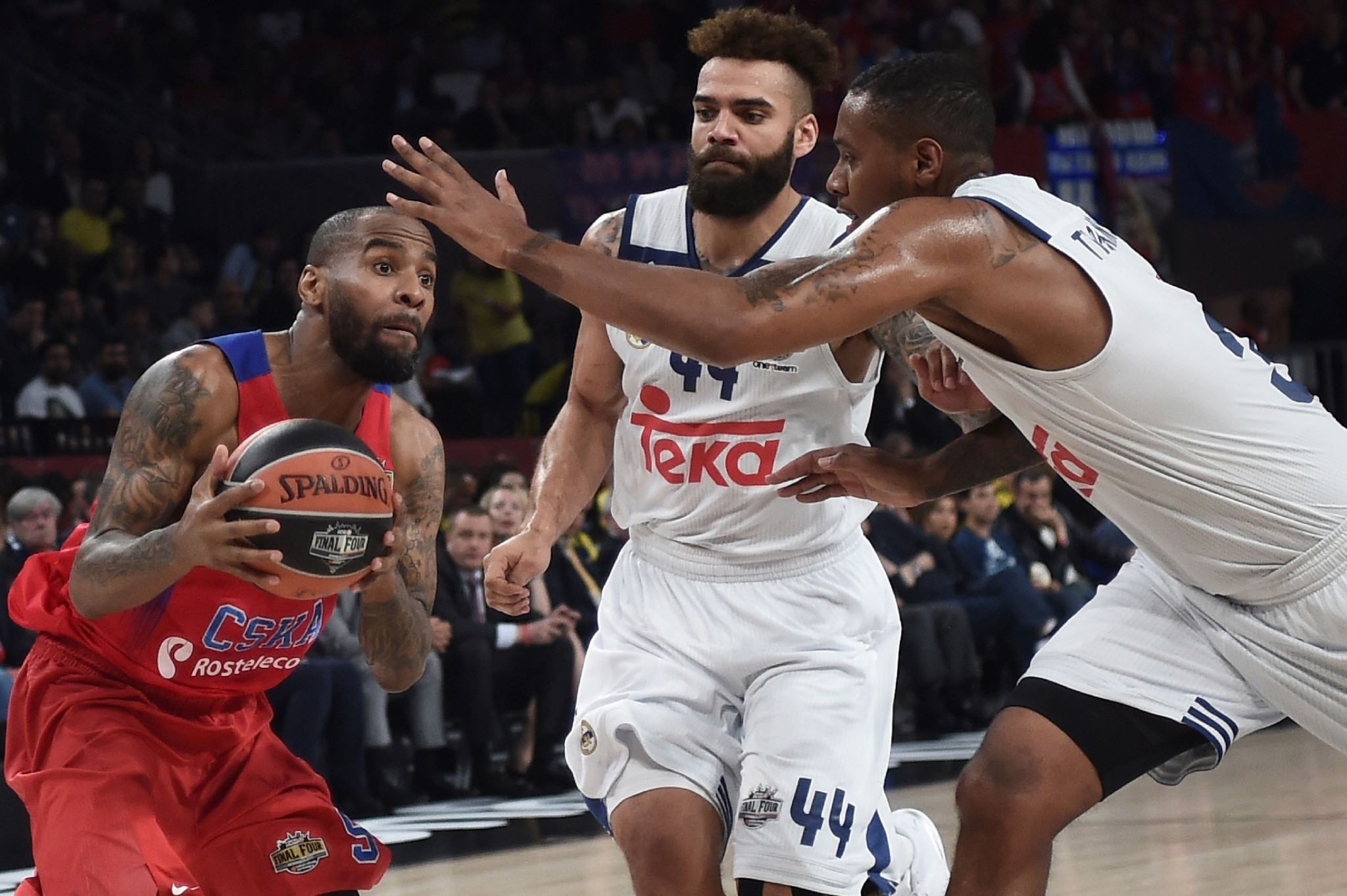 FIBA moves European qualifiers for 2019 Basketball World Cup in bid to ease bitter Euroleague dispute