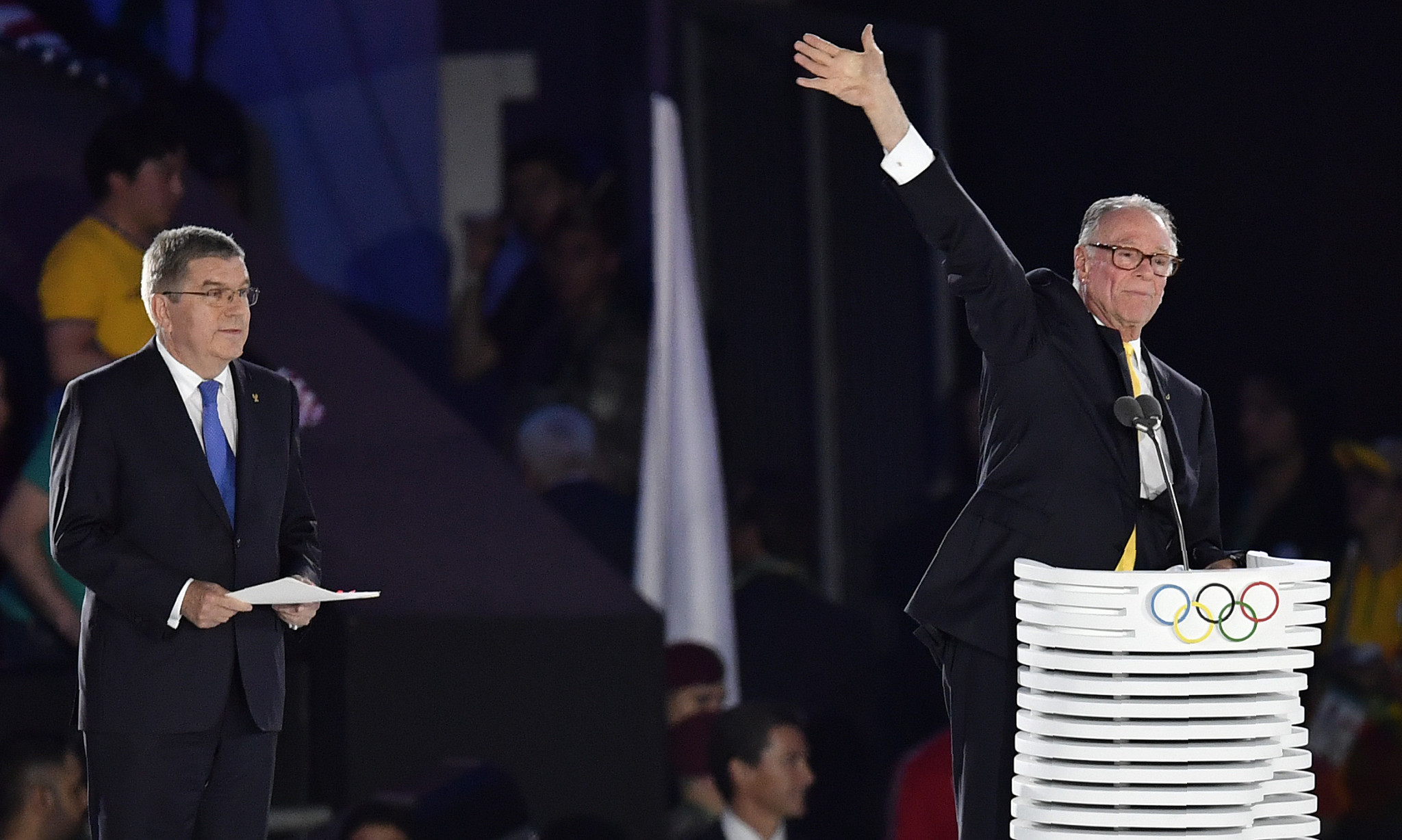 Carlos Nuzman, right, addressing the world at the Closing Ceremony of Rio 2016 ©Getty Images