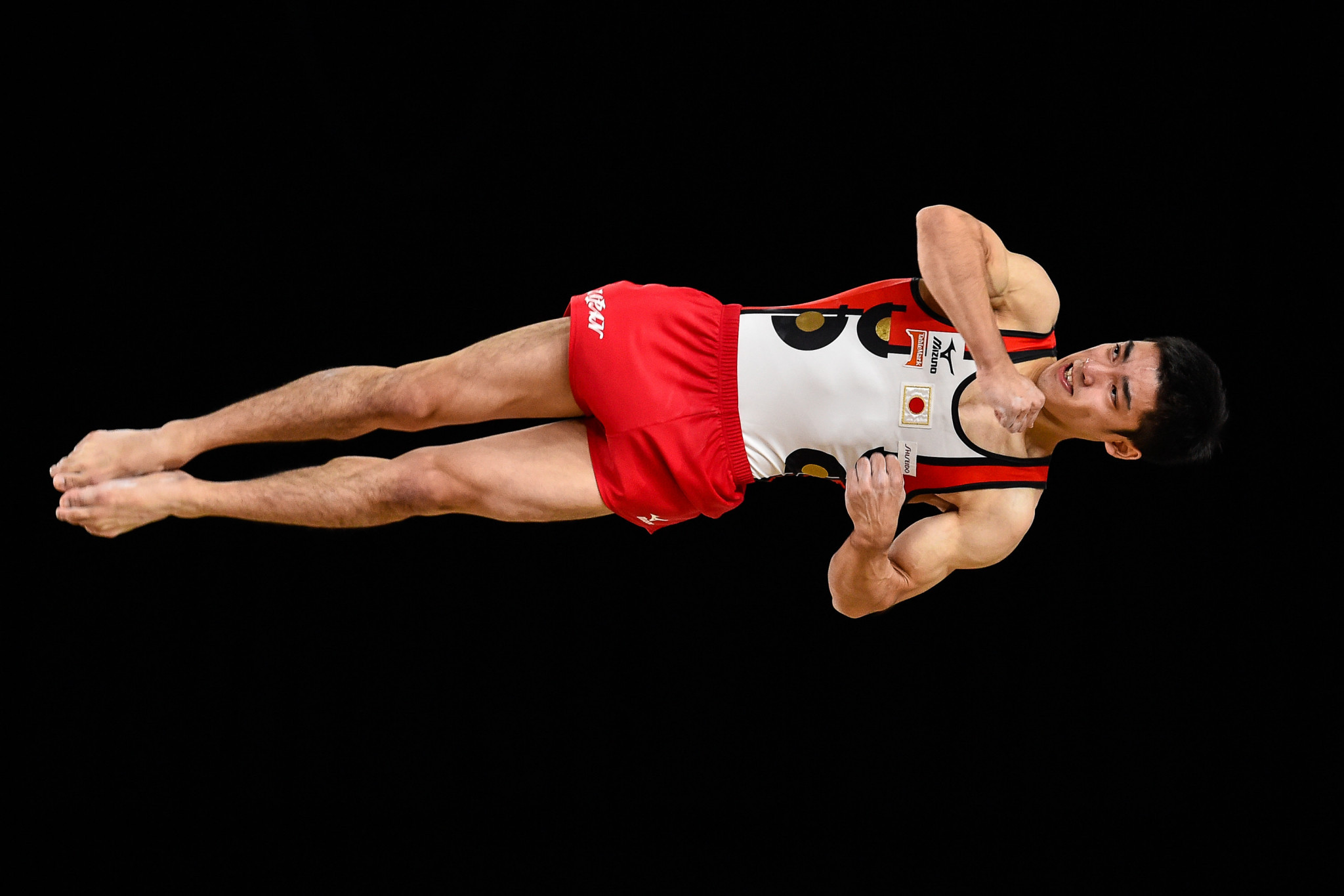 Japan's Kenzo Shirai put in another impressive performance to claim his third straight world floor title ©Getty Images