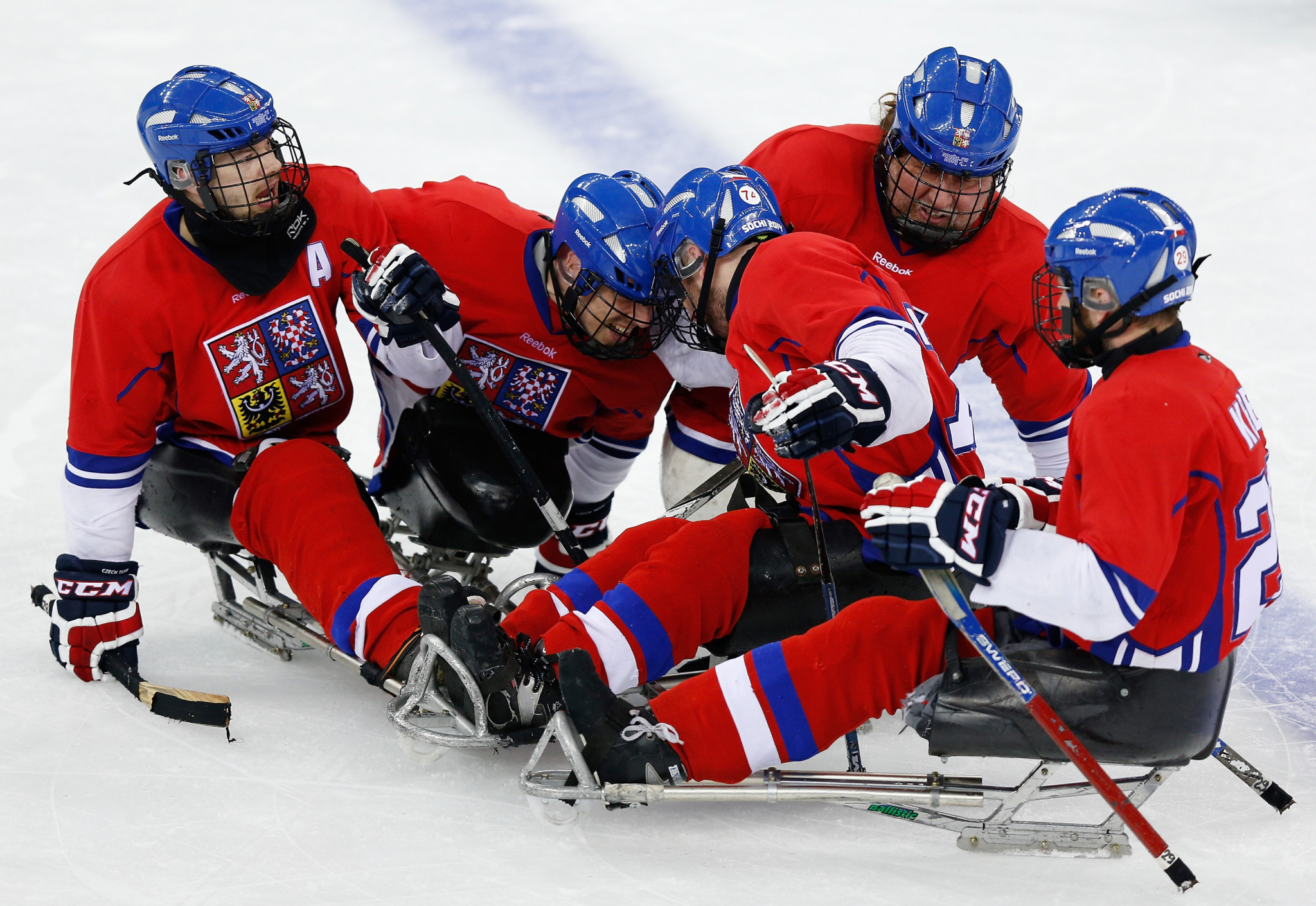 Czech Republic, pictured competing at Sochi 2014, began with an opening win ©Getty Images