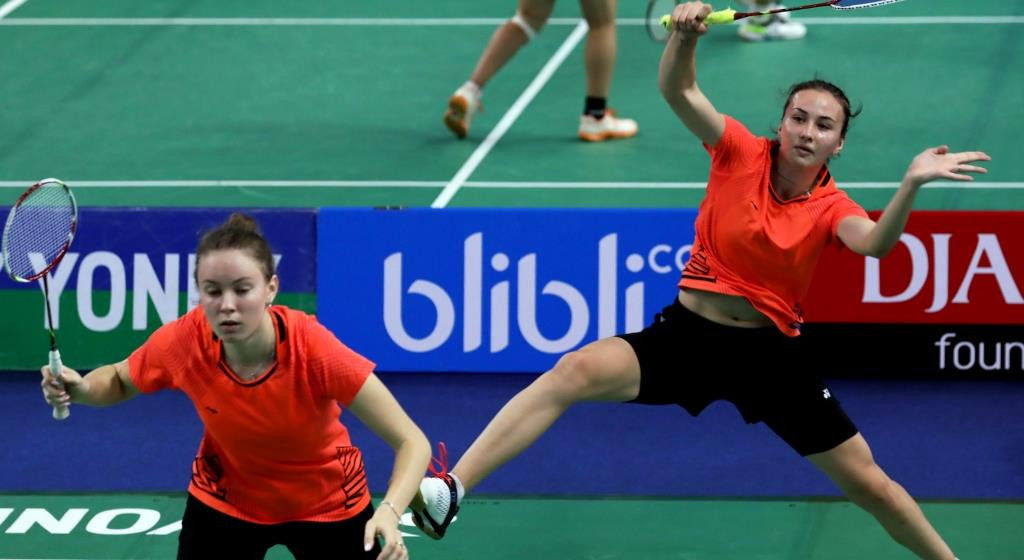 China continue confident start to mixed team title defence at BWF World Junior Championships