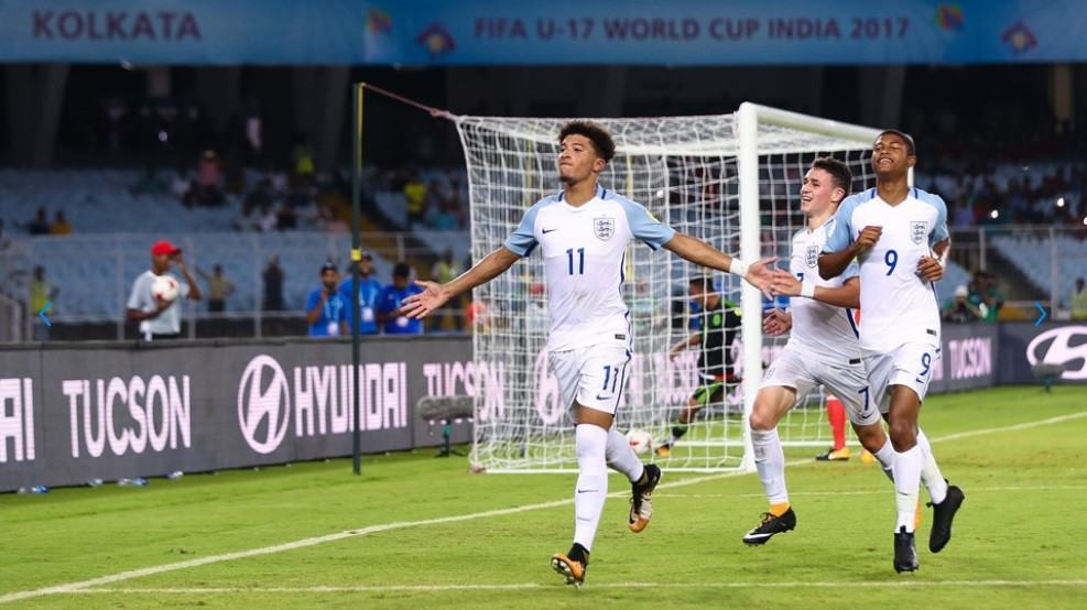 England hold off Mexican fightback to reach knockout round of Under-17 World Cup