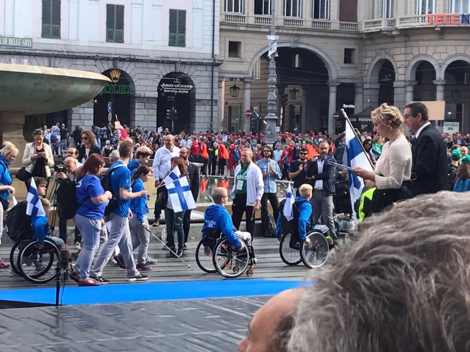 Athletes paraded through the Piazza De Ferrari ©EPYG 2017 