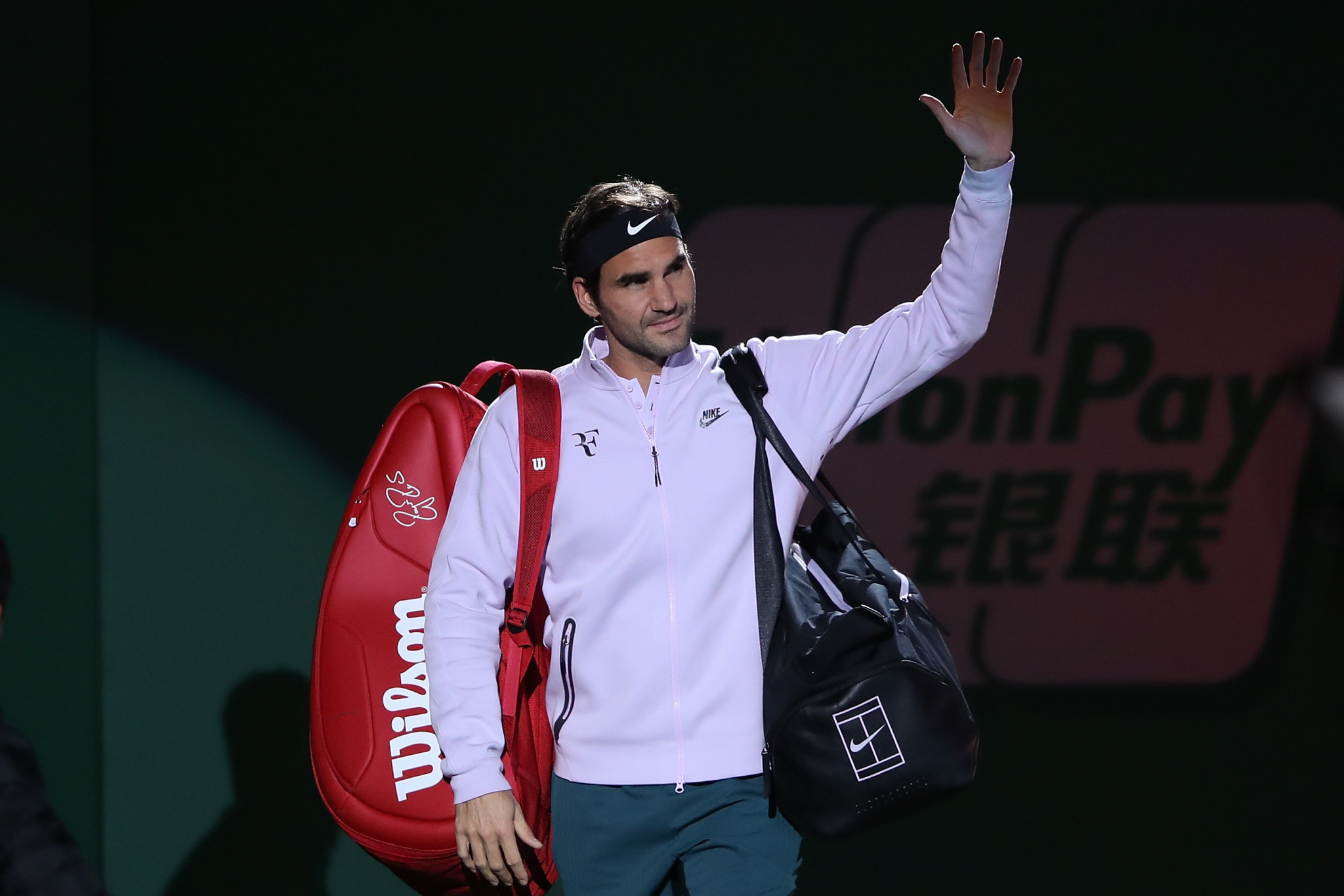 Roger Federer continued his run to the last four ©Getty Images