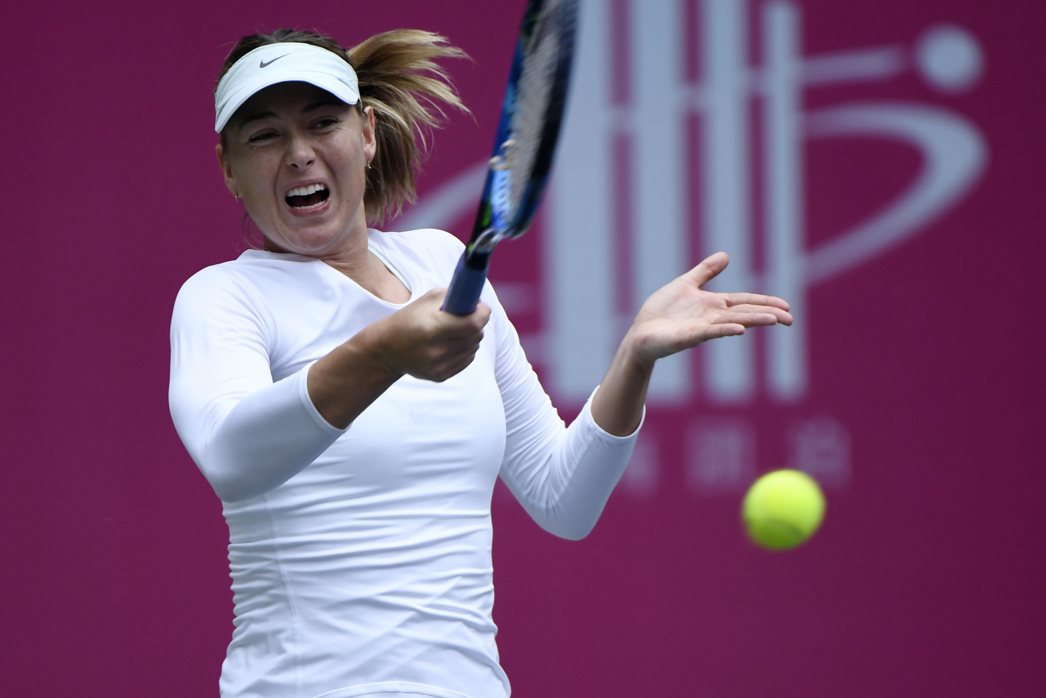 Maria Sharapova beat Aryna Sabalenka in the final of the Tianjin Open ©Getty Images