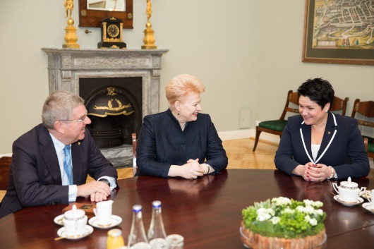 Thomas Bach met with Lithuanian President Dalia Grybauskaitė during a visit to Vilnius ©LTOK