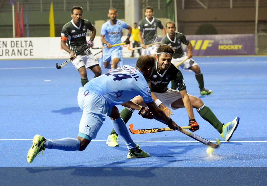 India beat arch rivals Pakistan to secure top spot in Pool A at the Asia Cup ©AHF