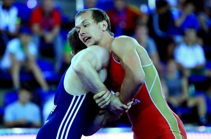 Russia’s Emilin Serhey beat Azerbaijan’s Karim Jalazov to claim 60kg gold