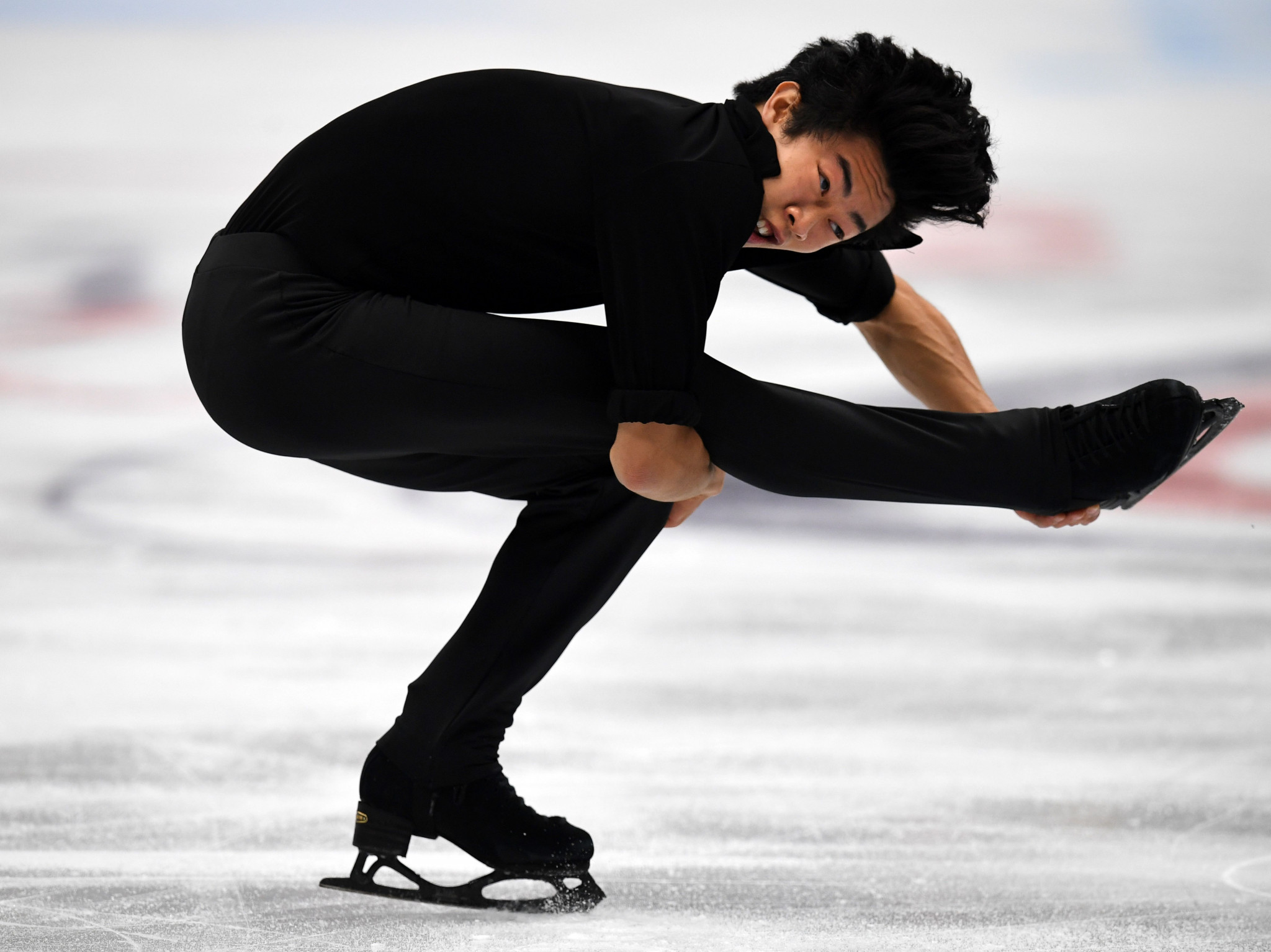 Nathan Chen of the United States performs his routine in the men's short programme at the Rostelecom Cup ©Getty Images