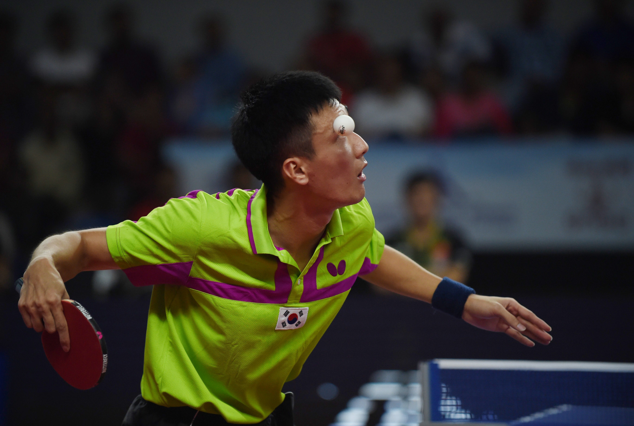 Lee battles to two epic wins on opening day of ITTF World Cup