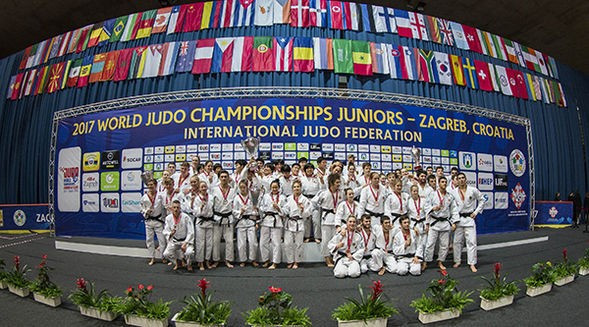 Japan beat The Netherlands in convincing fashion to be crowned the first-ever winners of the mixed team title at an IJF Junior World Championships ©IJF