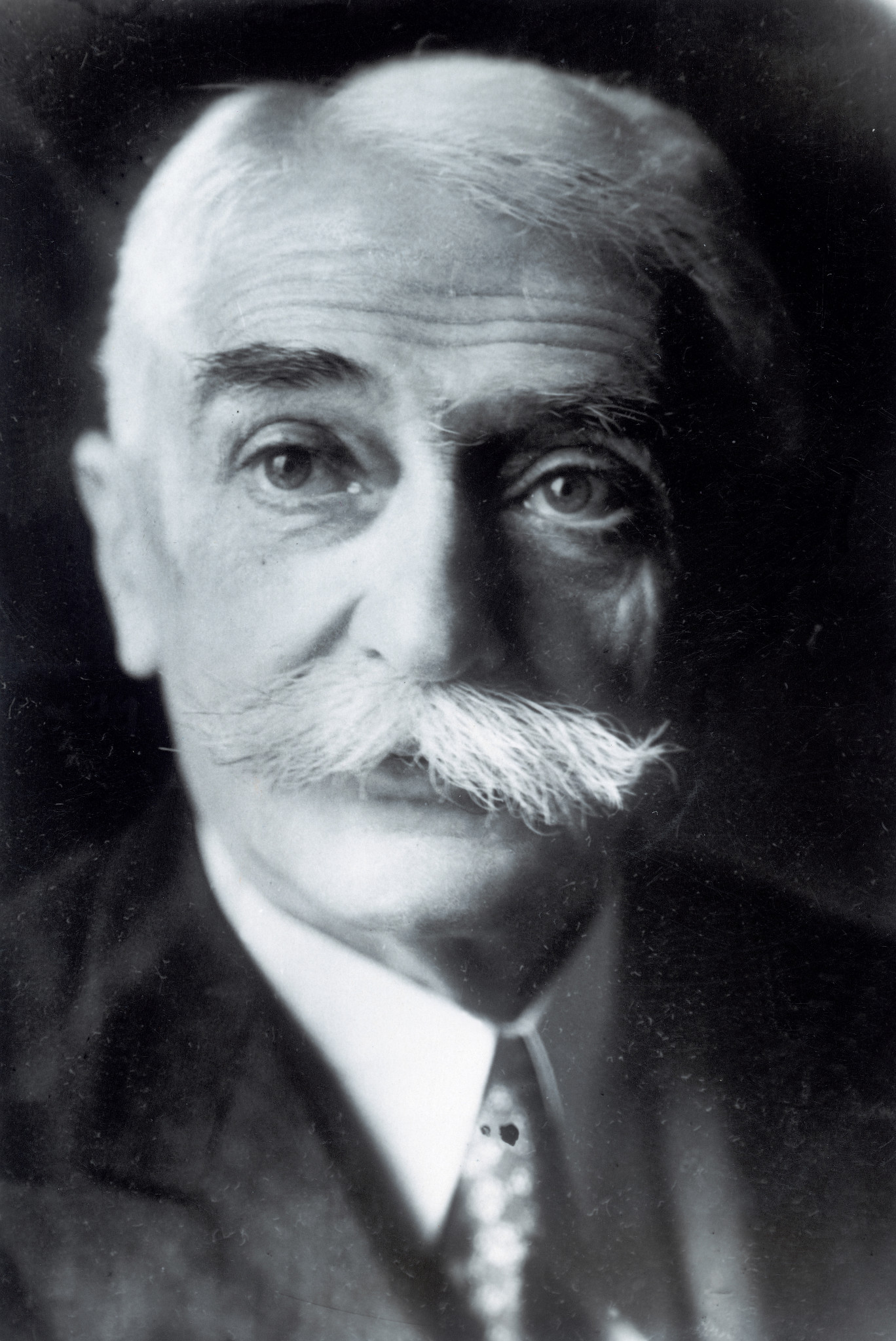 Pierre de Coubertin, founder of the International Olympic Committee, ran the organisation from his family home, with a lot of business conducted by letters ©Getty Images