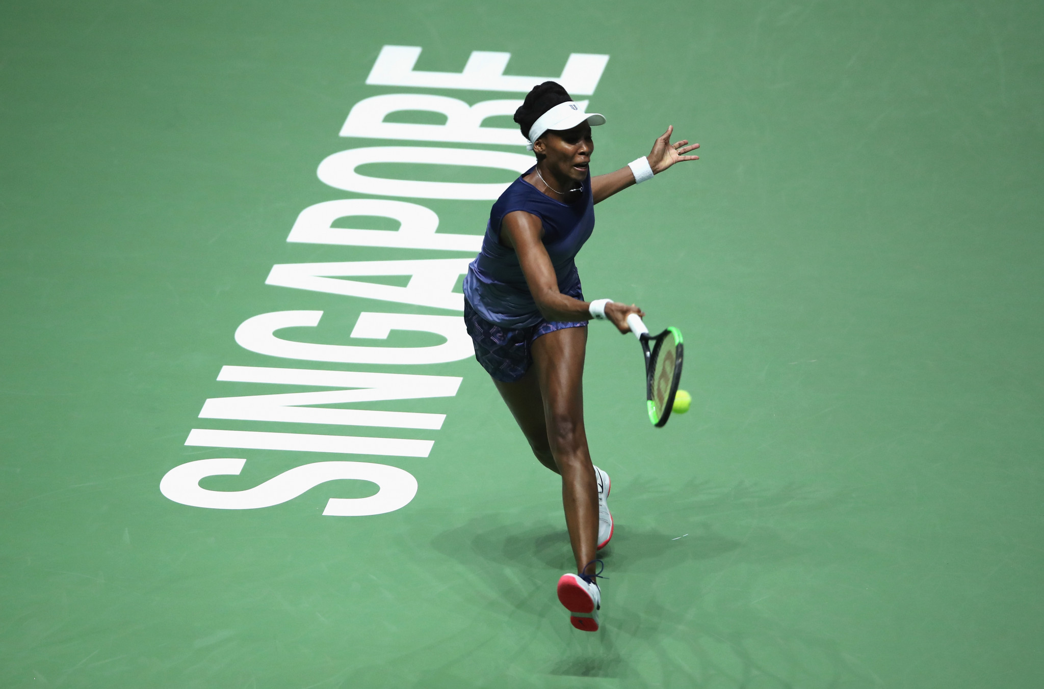 Venus Williams moved into the last four with a 7-5, 6-4 win ©Getty Images