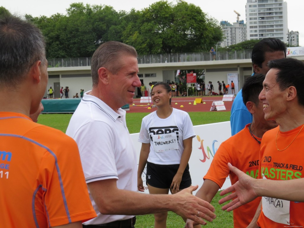 Sergey Bubka has earned the backing of Singapore Athletics for his campaign to become the next President of the International Association of Athletics Federations following a series of visits to the country