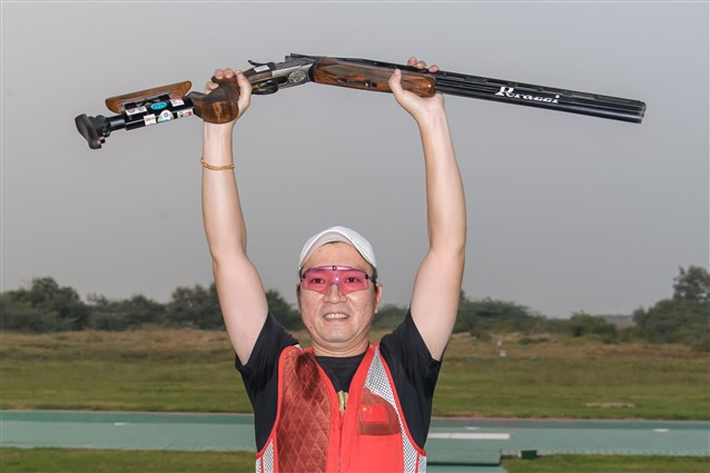 China’s Hu Binyuan claimed men's double trap gold today ©ISSF