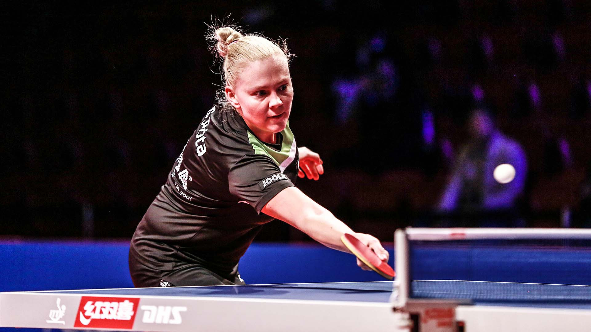 Póta and Chen among group winners on day one of ITTF Women's World Cup