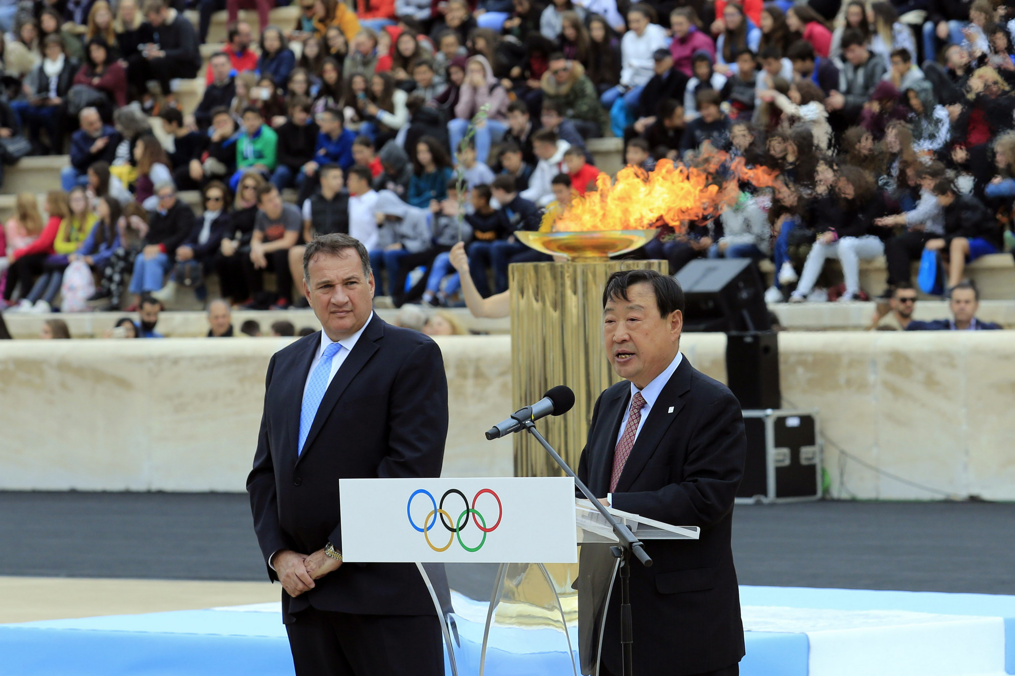 Pyeongchang 2018 President Lee Hee-beom speaks as the flame is entrusted to his Games ©Getty Images