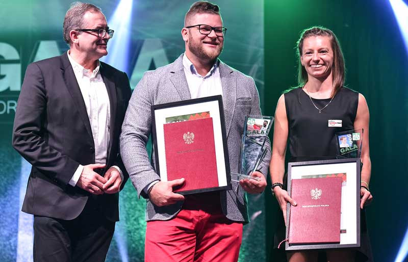 Special awards were given to Joanna Linkiewicz, right, and Pawel Fajdek, centre ©Polish University Sports Association