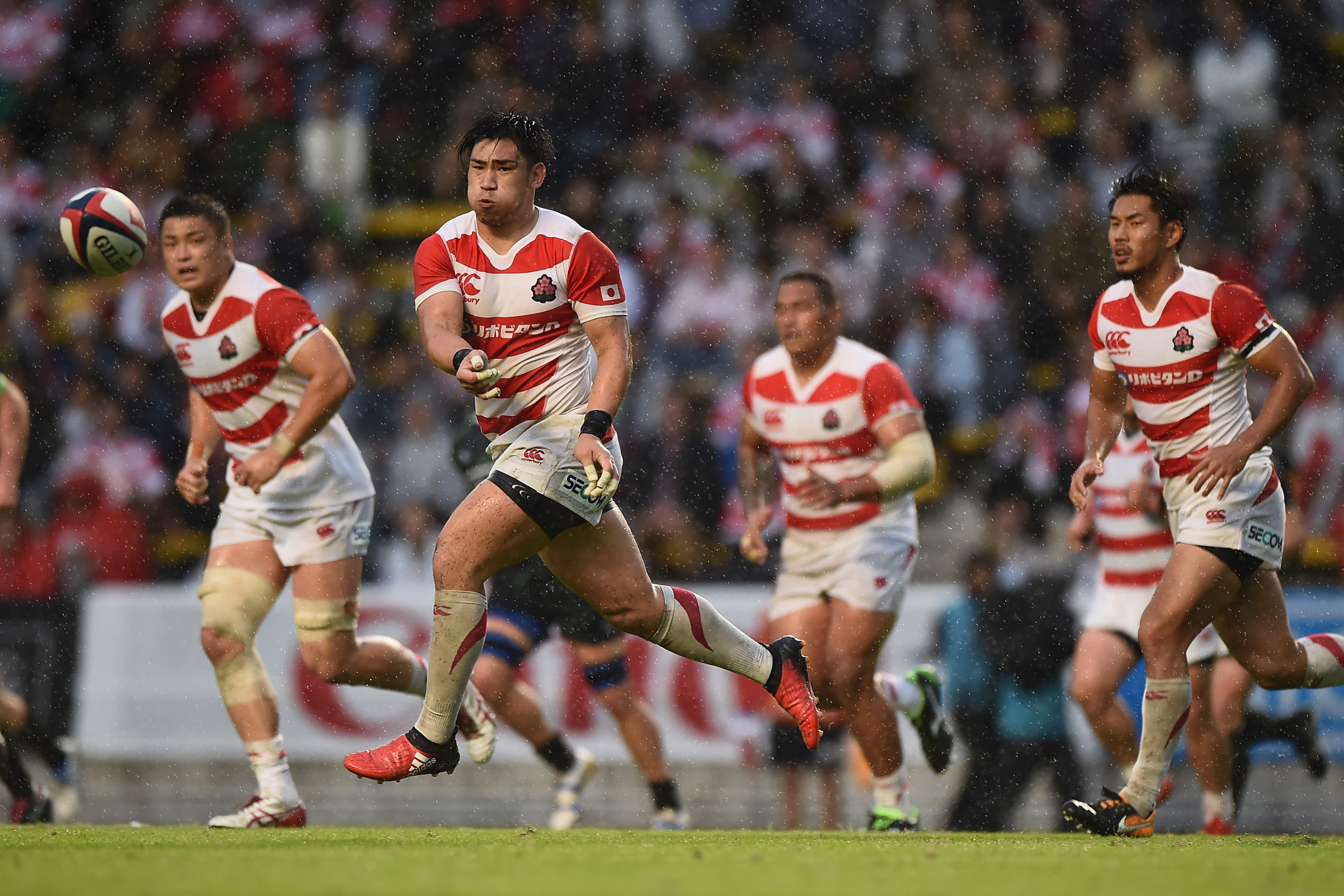 Ryoto Nakamura in action for a Japan XV against a World XV at the Level Five Stadium on Saturday in Fukuoka, Japan ©Getty Images