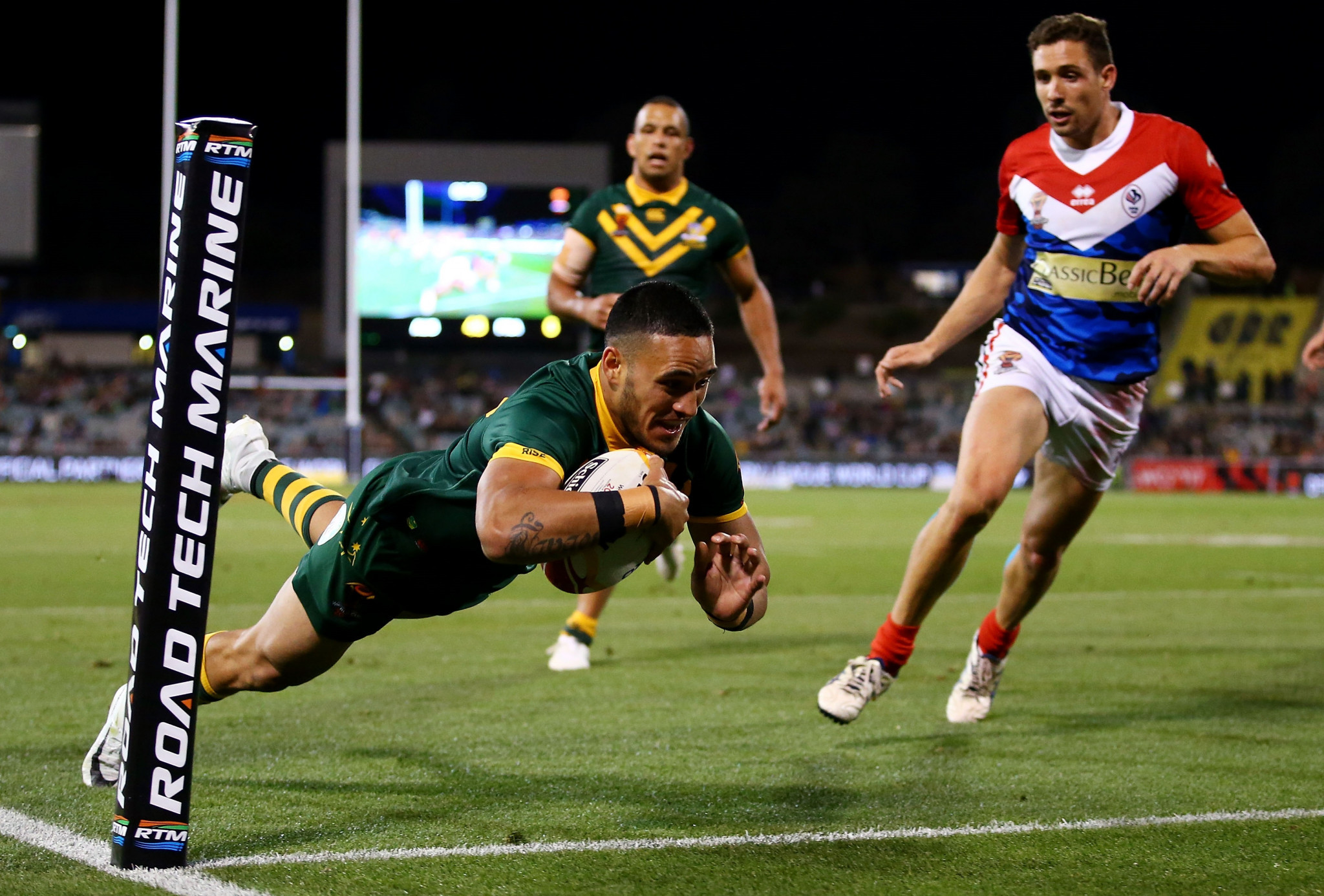 Valentine Holmes capped off a resounding win for the Australians against France ©Getty Images
