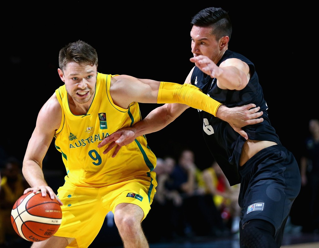 Australia gain male and female double over New Zealand to close in on Rio 2016 basketball qualification
