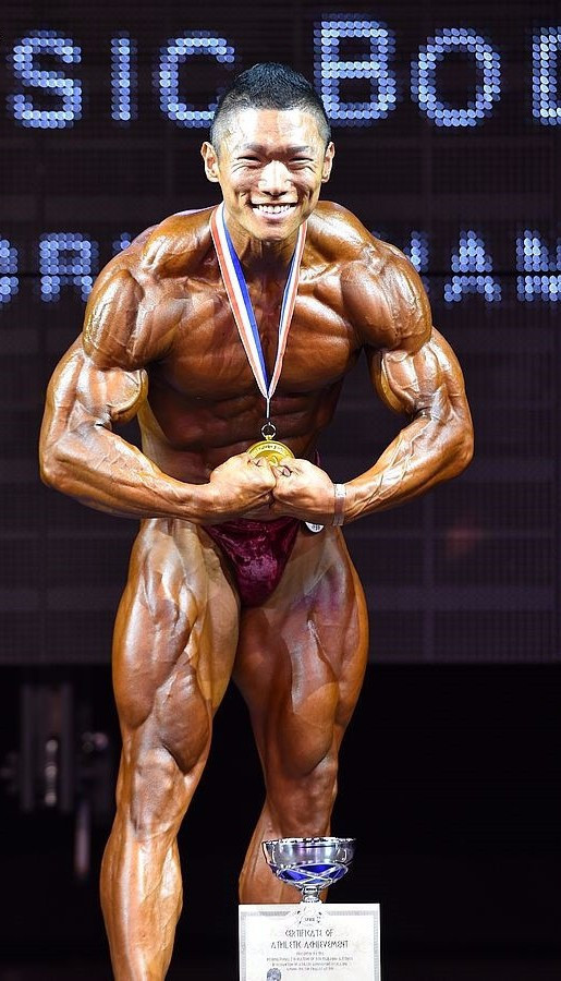 South Korea's Jehyung Ryu came out on top in the classic up to 175cm category ©Igor Kopcek/East Labs Team/IFBB