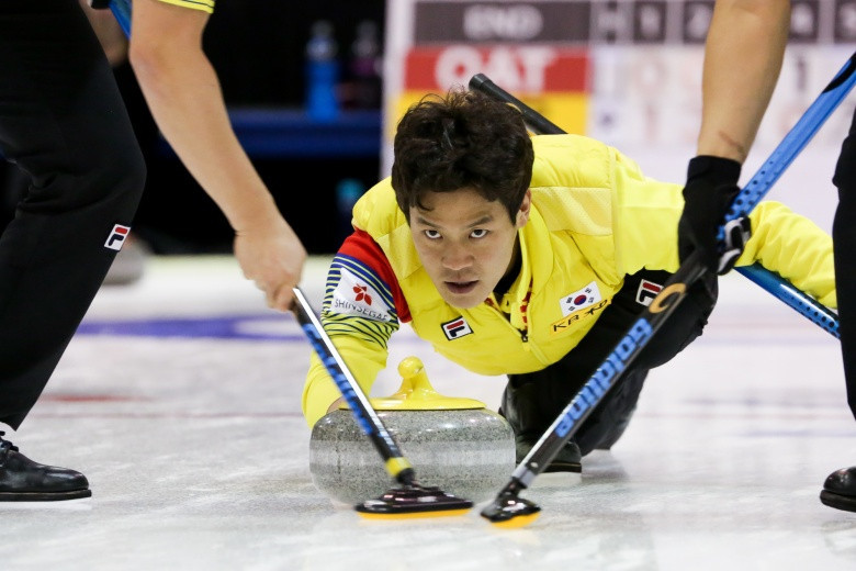 South Korea complete men's semi-final line-up at Pacific Asia Curling Championships