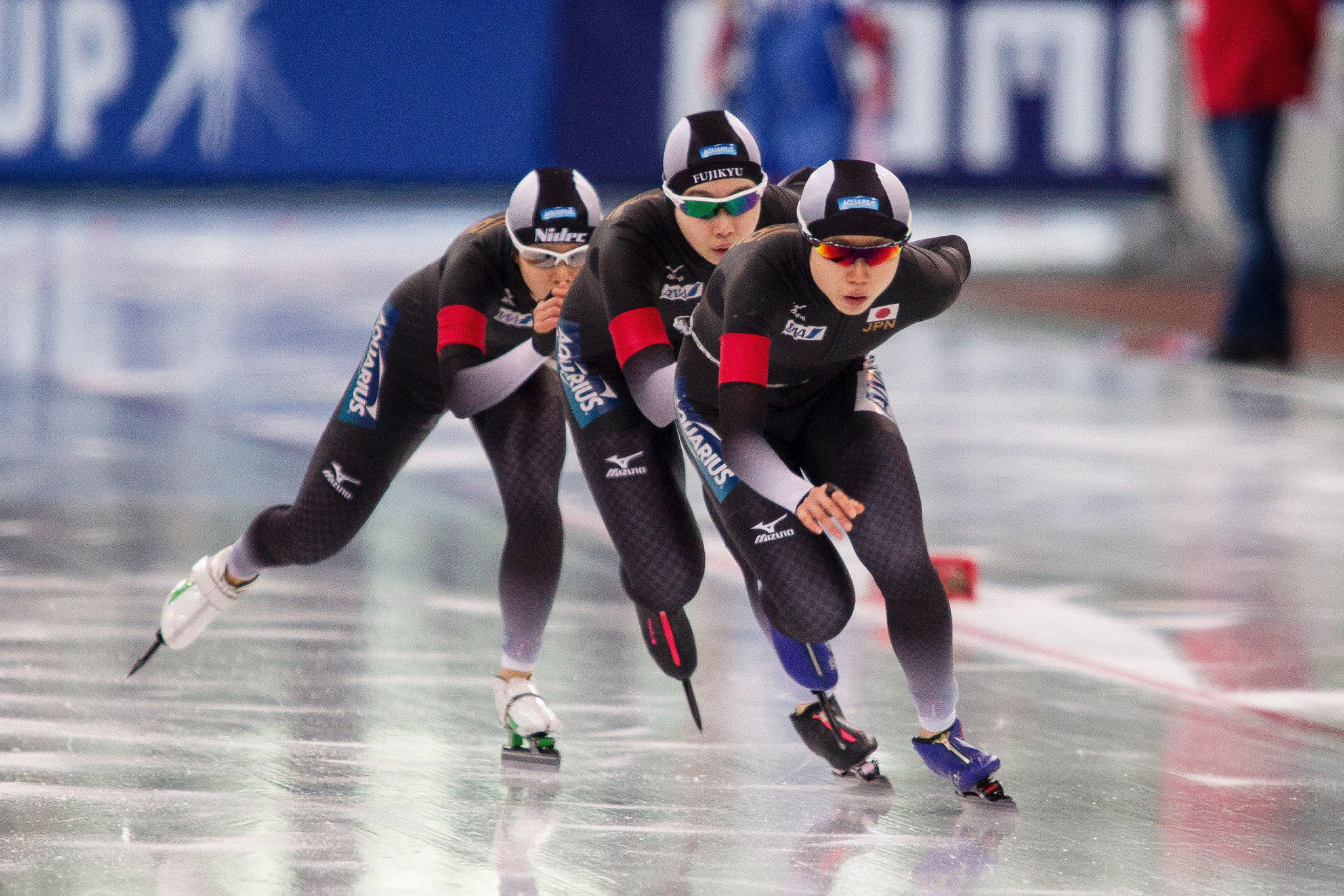 Japan break women's team pursuit world record as ISU Speed Skating World Cup begins