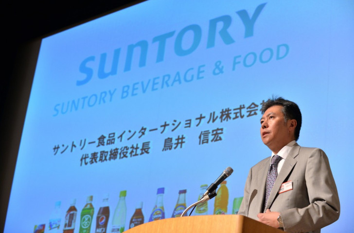 Kenjiro Sano admitted his team copied logo designs for a Suntory promotion campaign 
