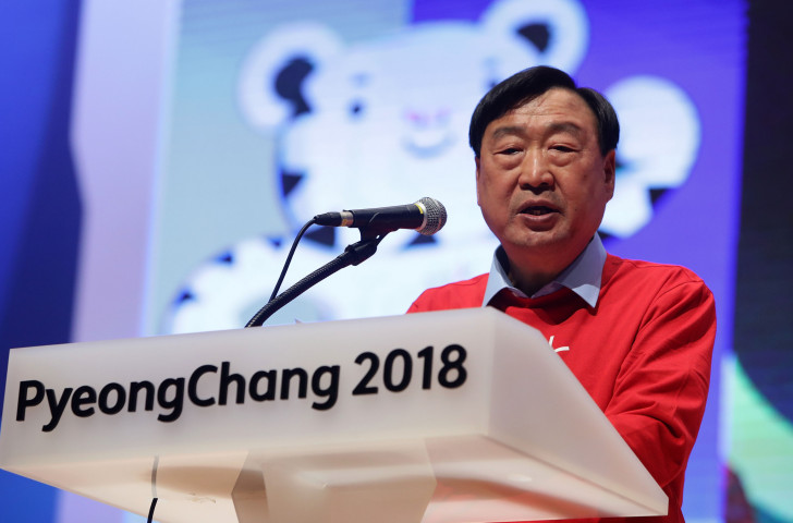 Lee Hee-beom, President of Pyeongchang 2018, has reassured IPC President Andrew Parsons that they will do more promotion to help sell tickets for the Paralympic Games ©Getty Images