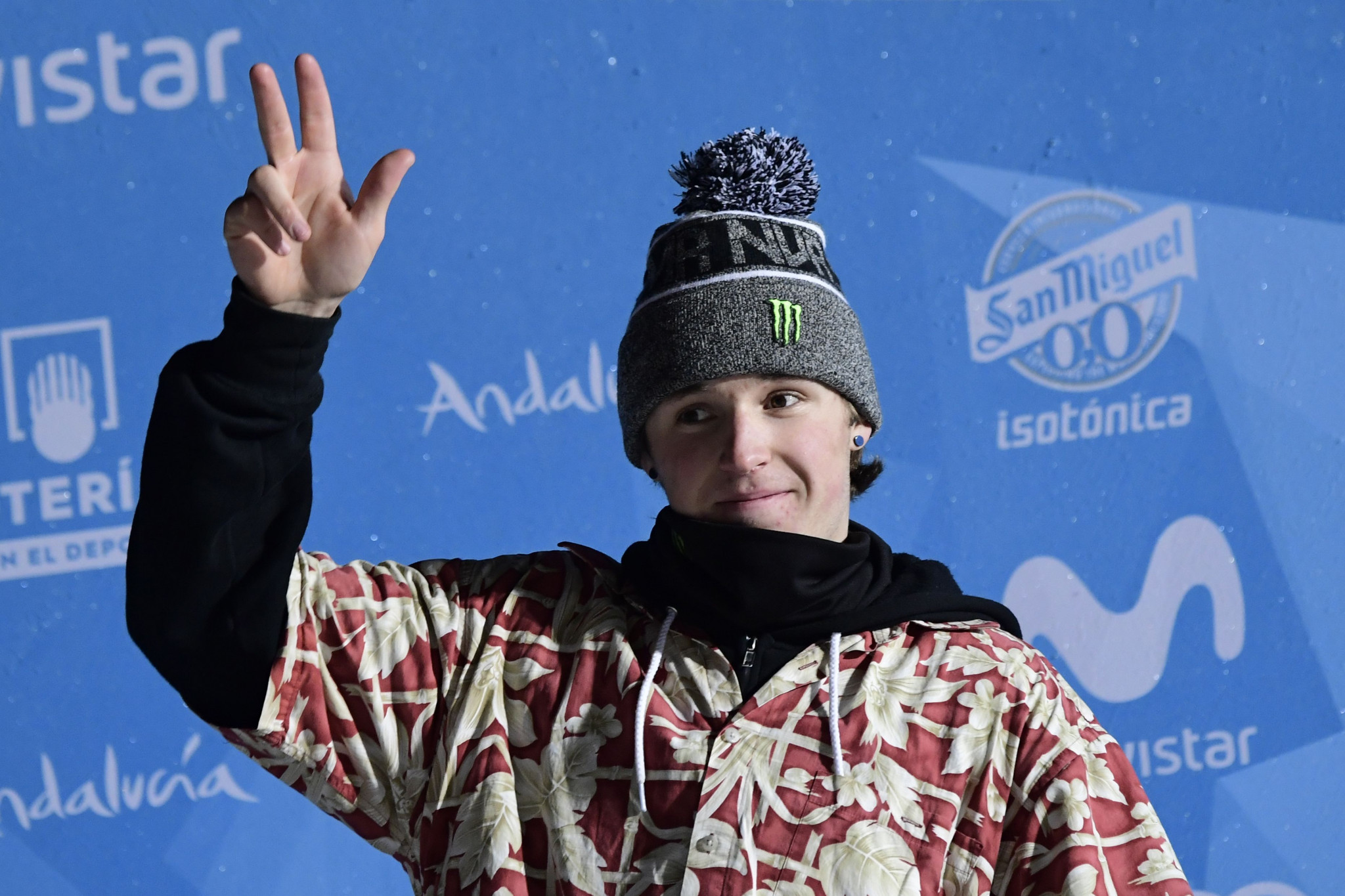 Corning heads American clean sweep at FIS Snowboard Big Air World Cup
